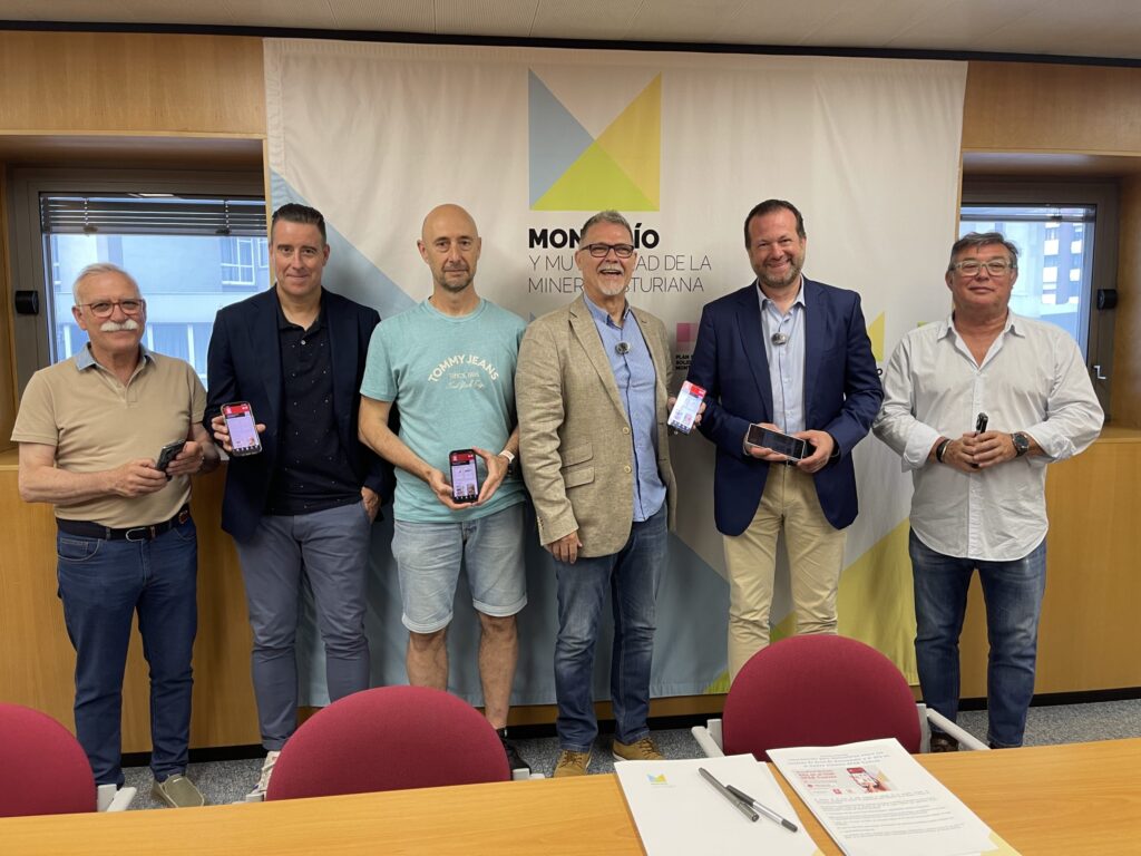 Firma del acuerdo entre Montepío y Grupo Cuevas